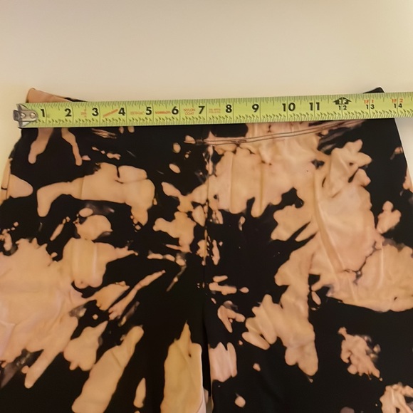 Bleached Reverse Tie Dye Biker Shorts - Picture 7 of 9